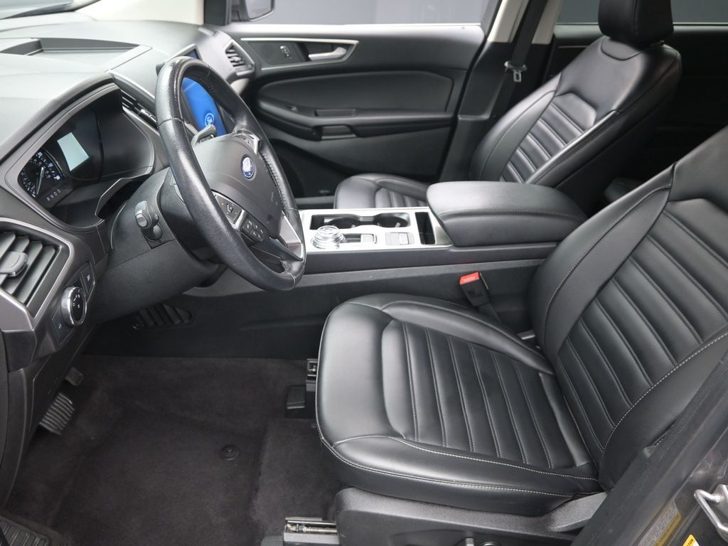 2023 Ford Edge SEL photo 11