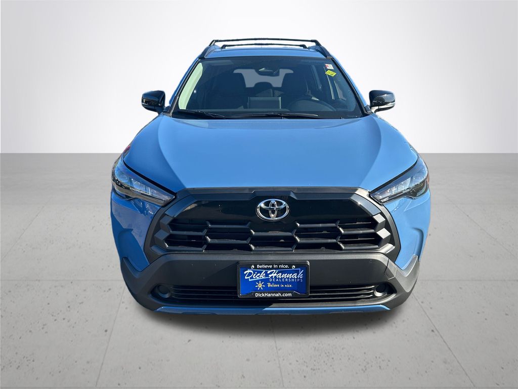 2026 Toyota Corolla Cross LE photo 3