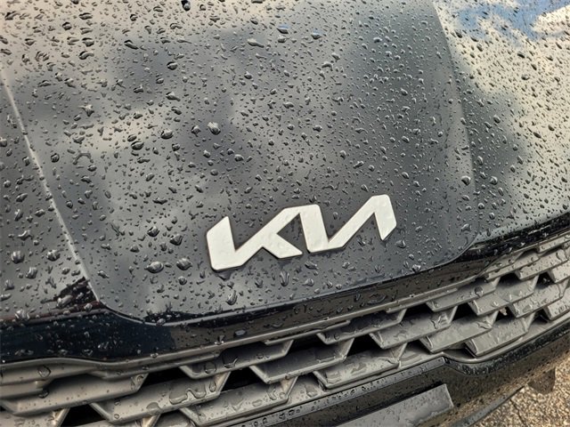2022 Kia K5 LXS photo 4