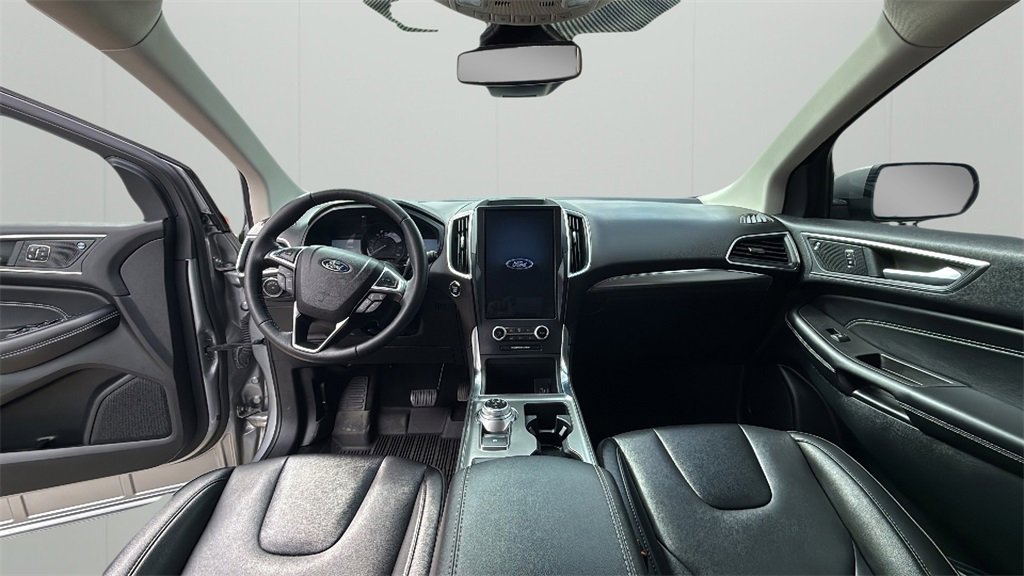 2022 Ford Edge Titanium photo 14