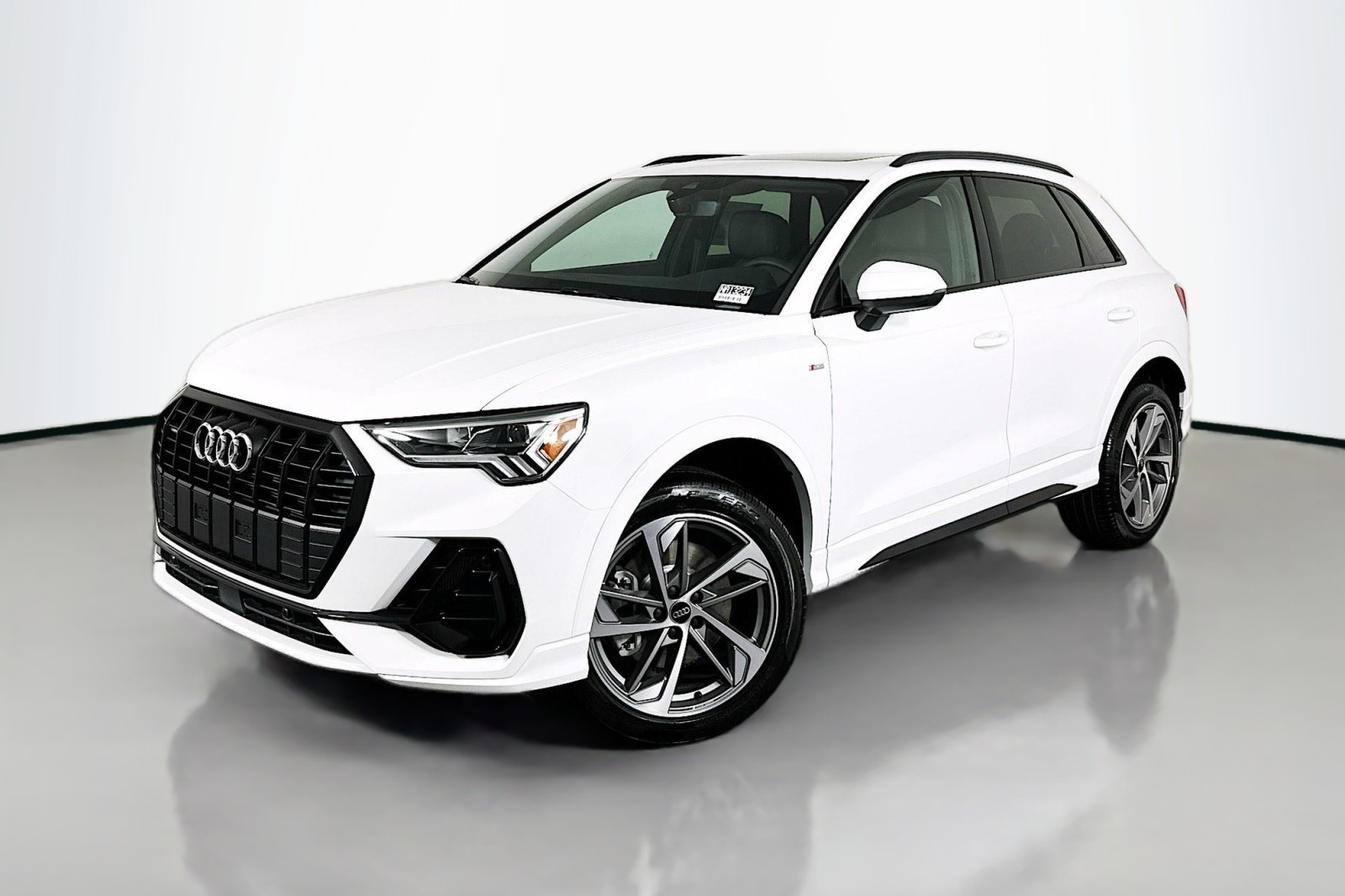 2025 Audi Q3 S Line Premium's photo