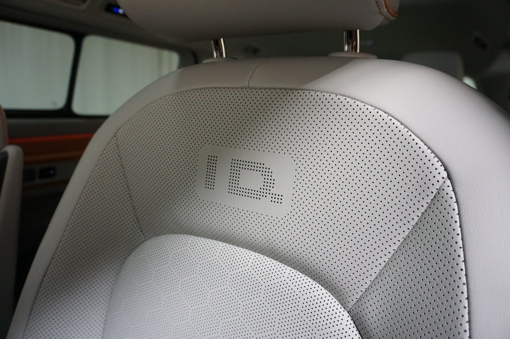 2025 Volkswagen ID. Buzz photo 10