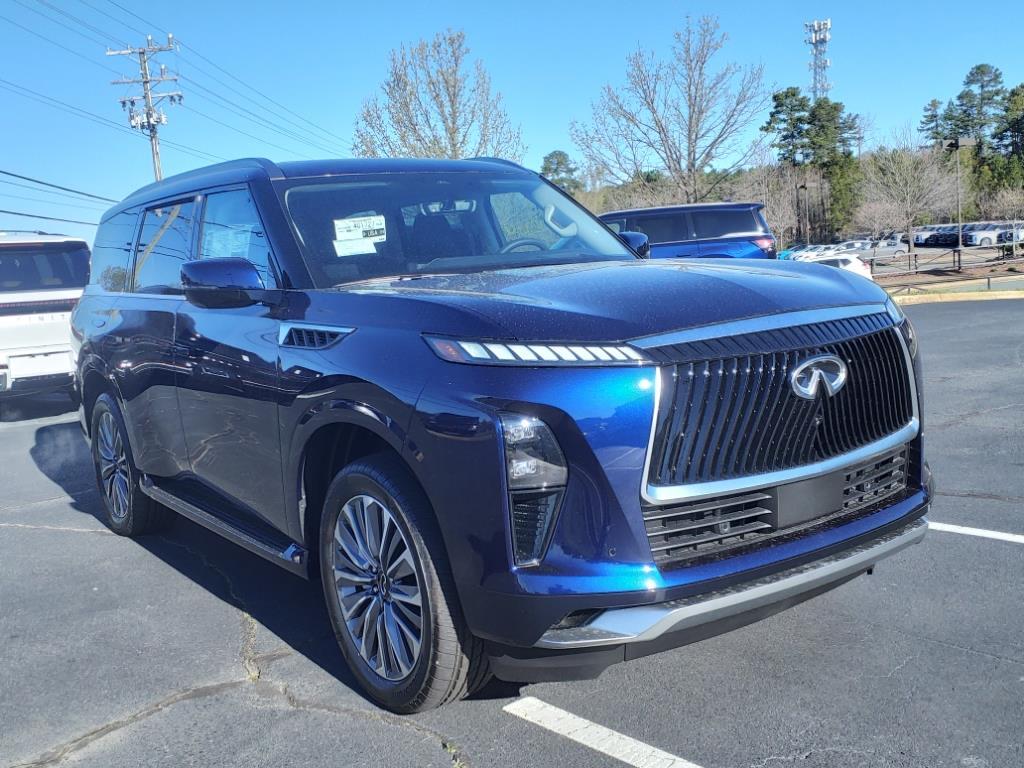 2025 Infiniti QX80 Luxe photo 3