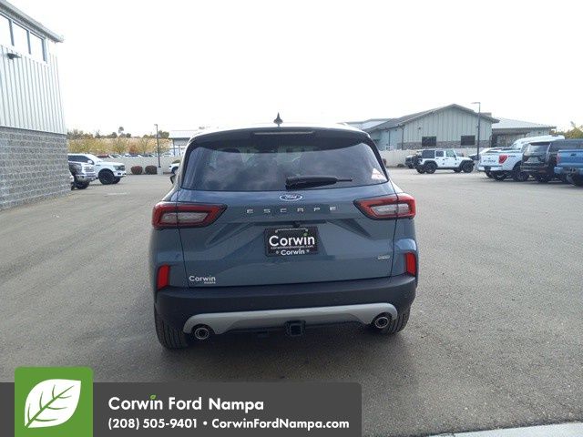 2025 Ford Escape Base photo 4