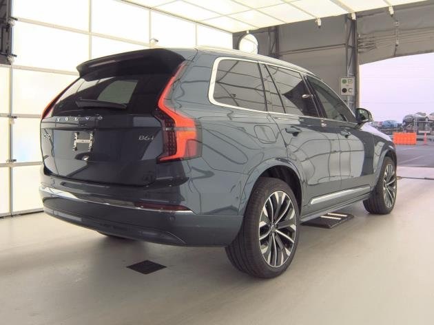2025 Volvo XC90 Plus photo 4