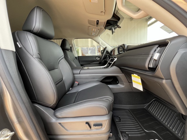 2026 Nissan Armada SV photo 23