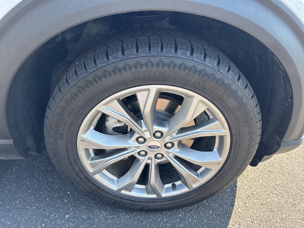 2022 Ford Explorer Limited photo 9