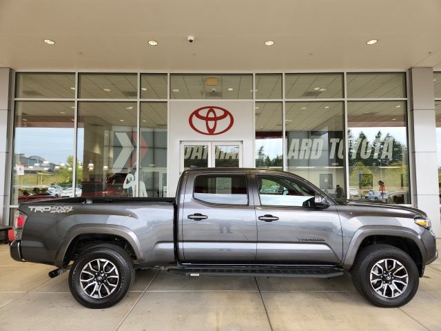 2023 Toyota Tacoma TRD Sport photo 2