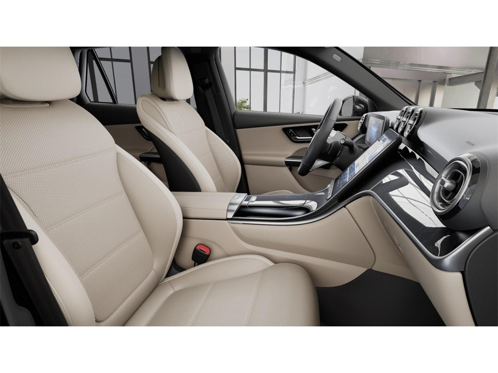 2026 Mercedes Benz GLC 300 photo 4