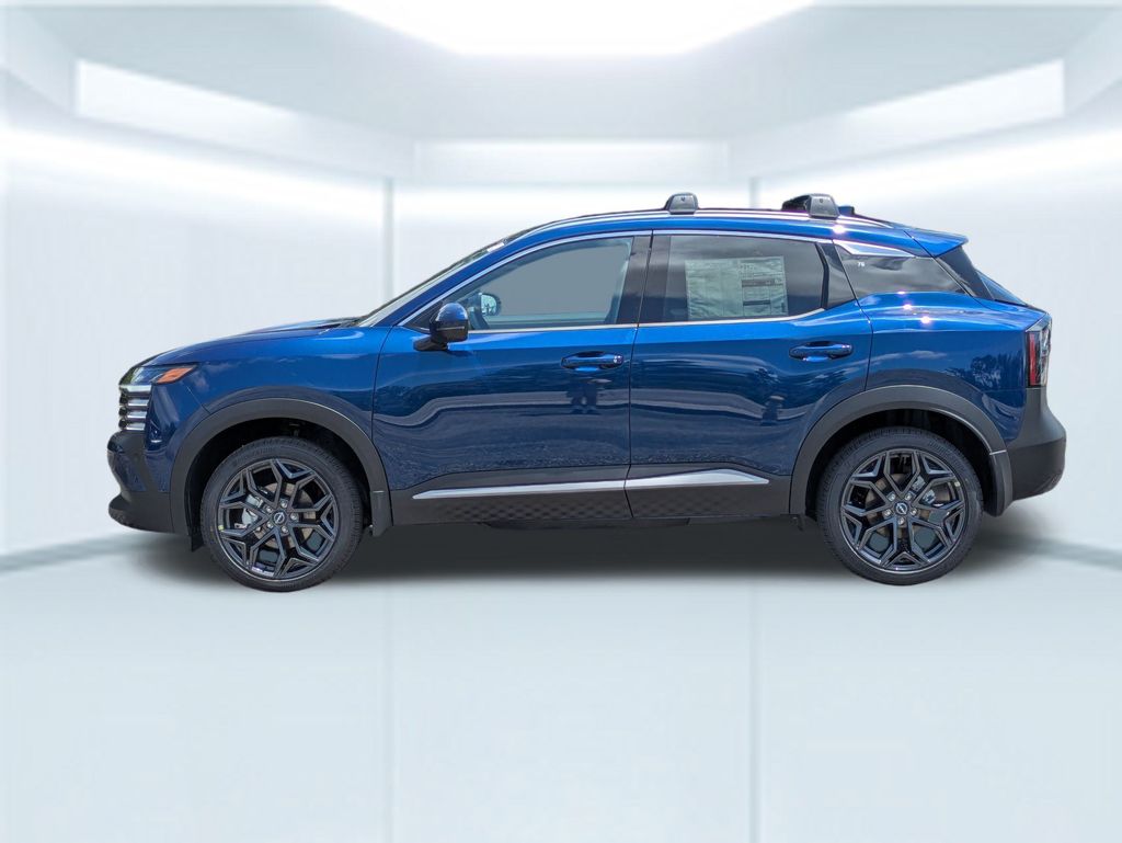 2025 Nissan Kicks SR photo 2