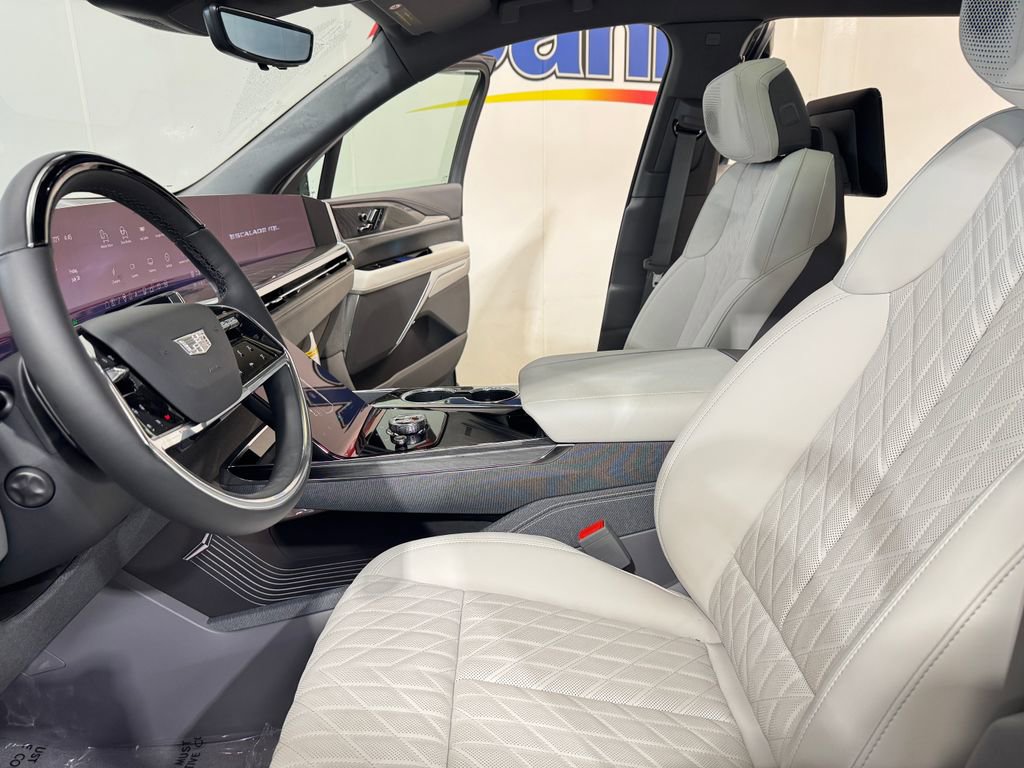 2026 Cadillac Escalade Sport photo 7