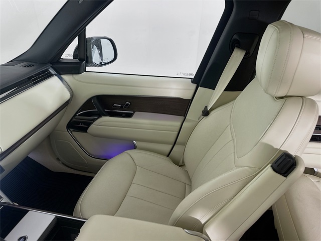 2025 Land Rover Range Rover SE photo 22