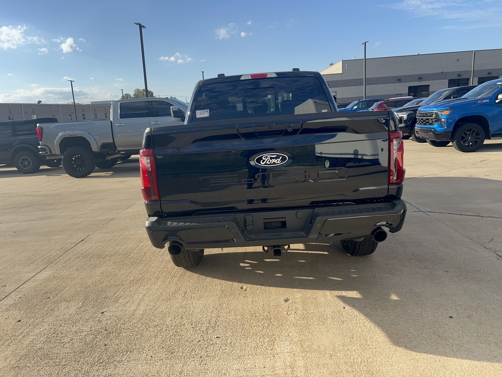 2025 Ford F-150 XLT photo 4