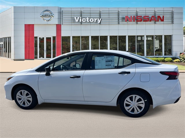 2025 Nissan Versa S photo 5