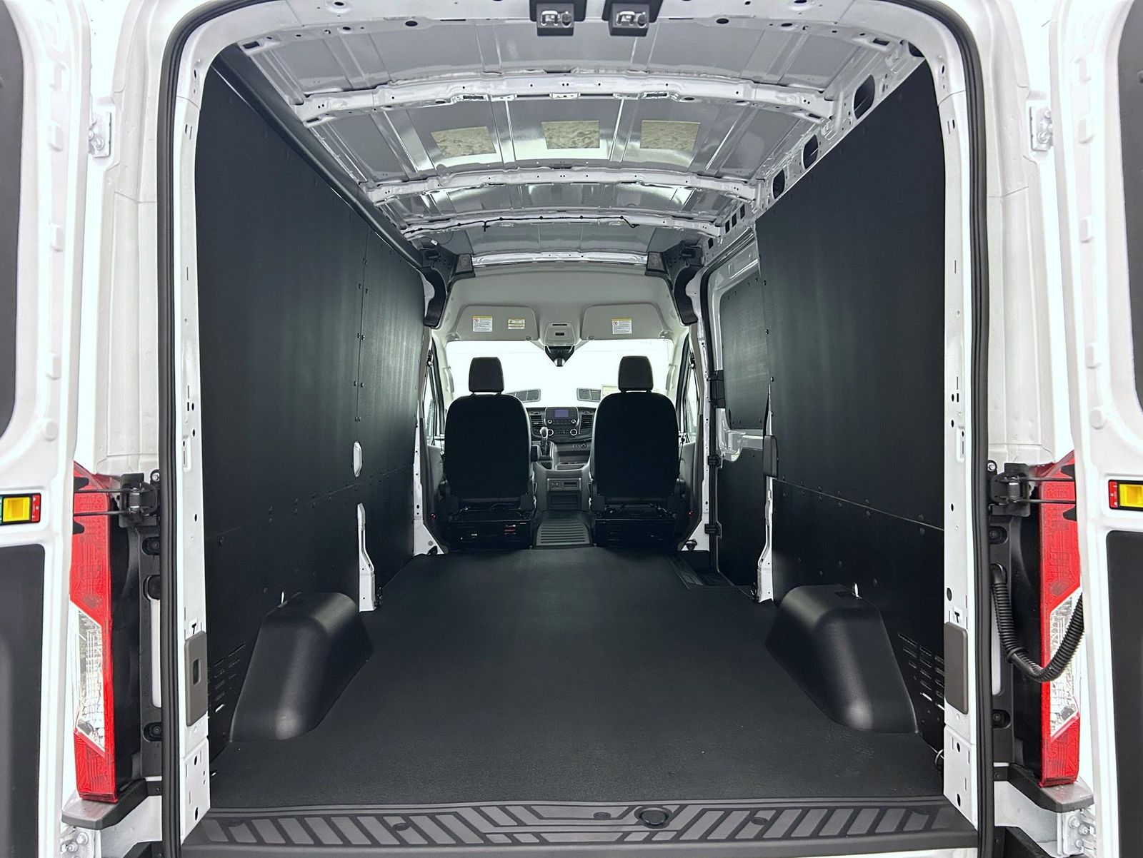 2025 Ford Transit photo 15