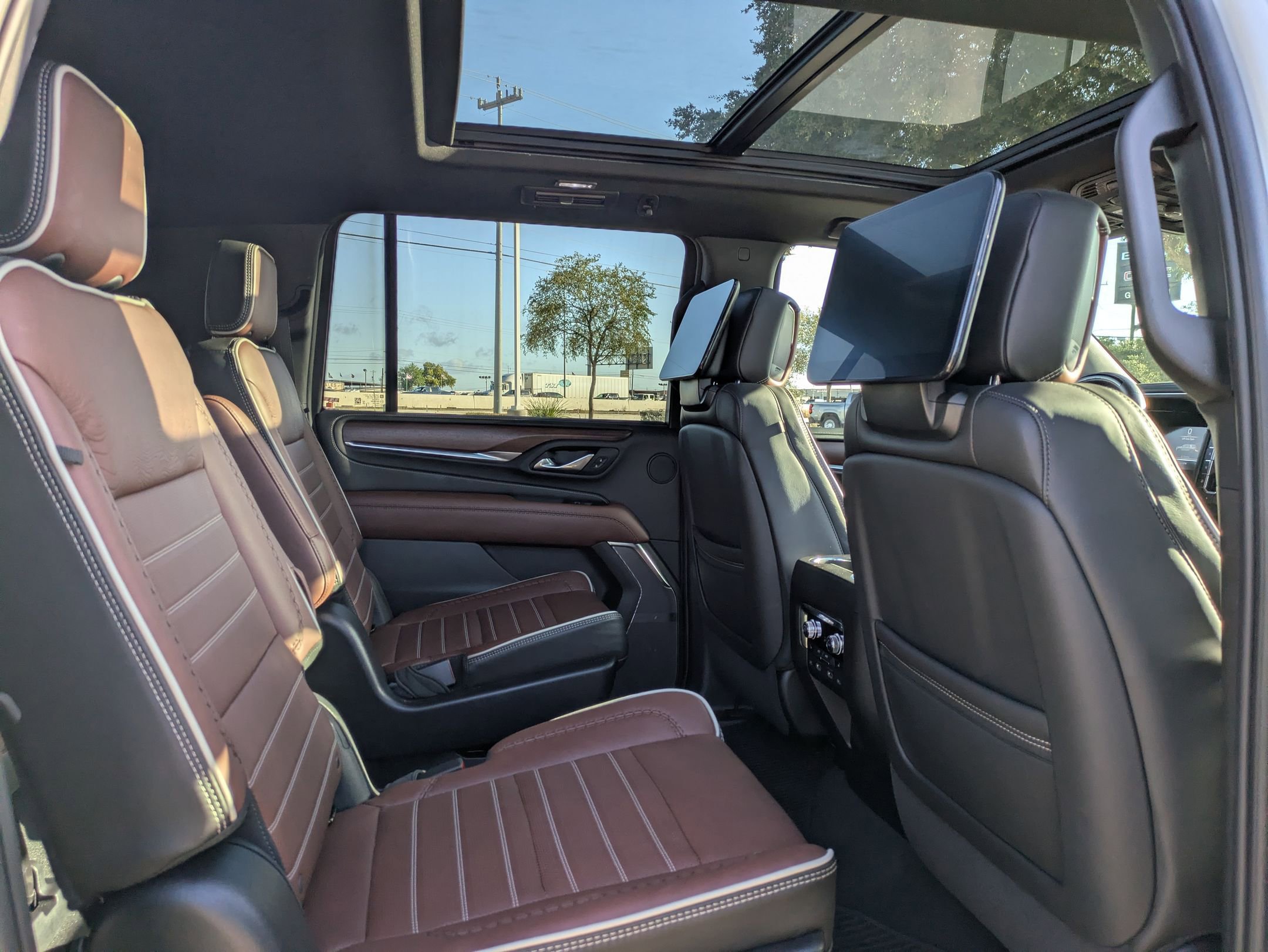 2024 Gmc Yukon XL Denali Ultimate photo 27