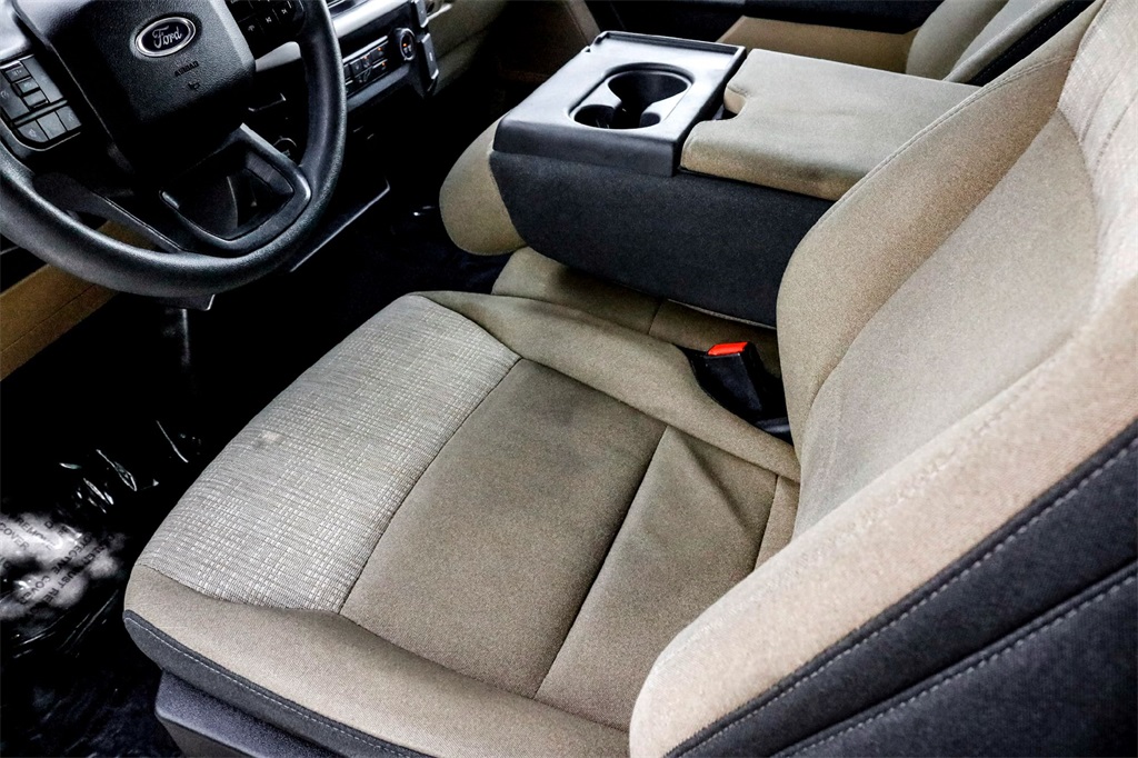 2023 Ford F-150 XLT photo 12