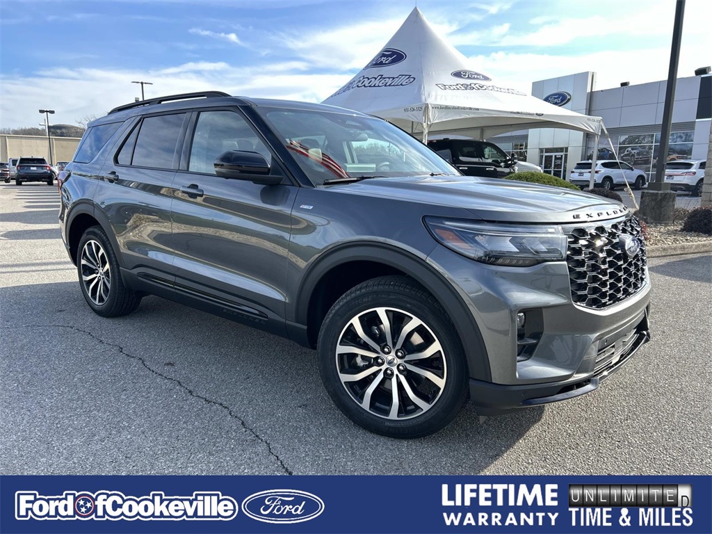 2026 Ford Explorer ST-LINE's photo