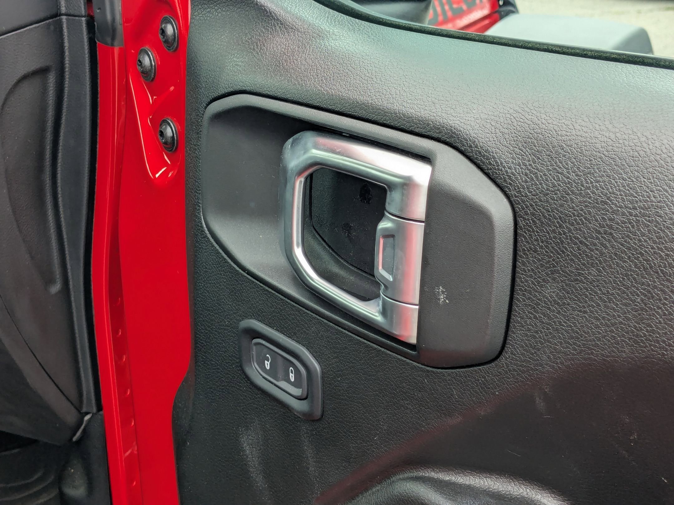 2024 Jeep Wrangler Rubicon photo 30