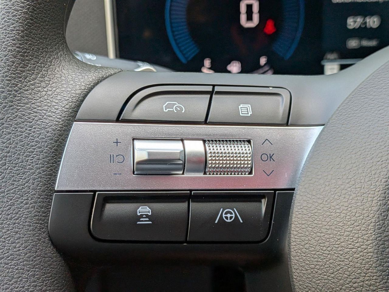2025 Hyundai Sonata SEL photo 16