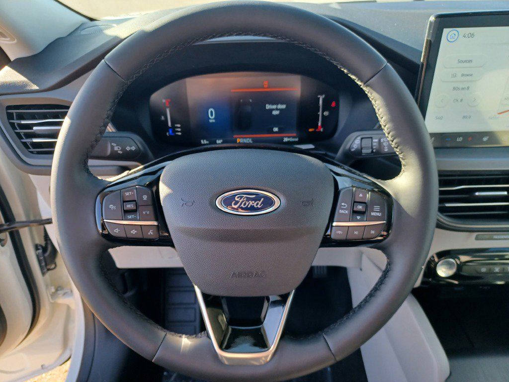 2023 Ford Escape Plug-In Hybrid photo 32