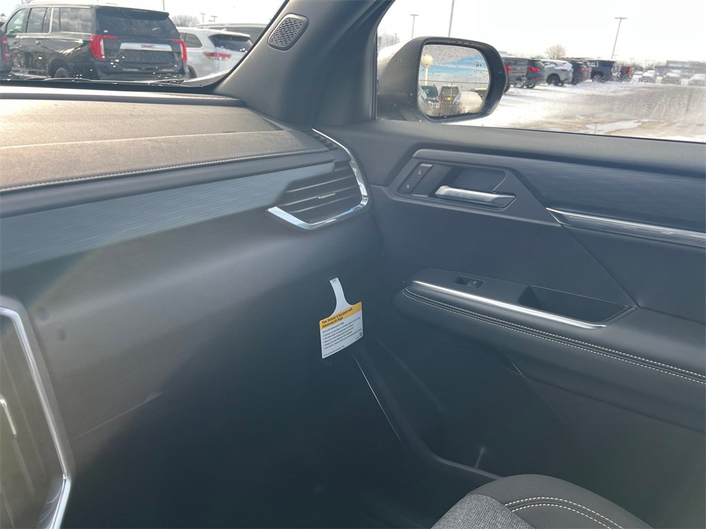 2026 GMC ACADIA - Image 24