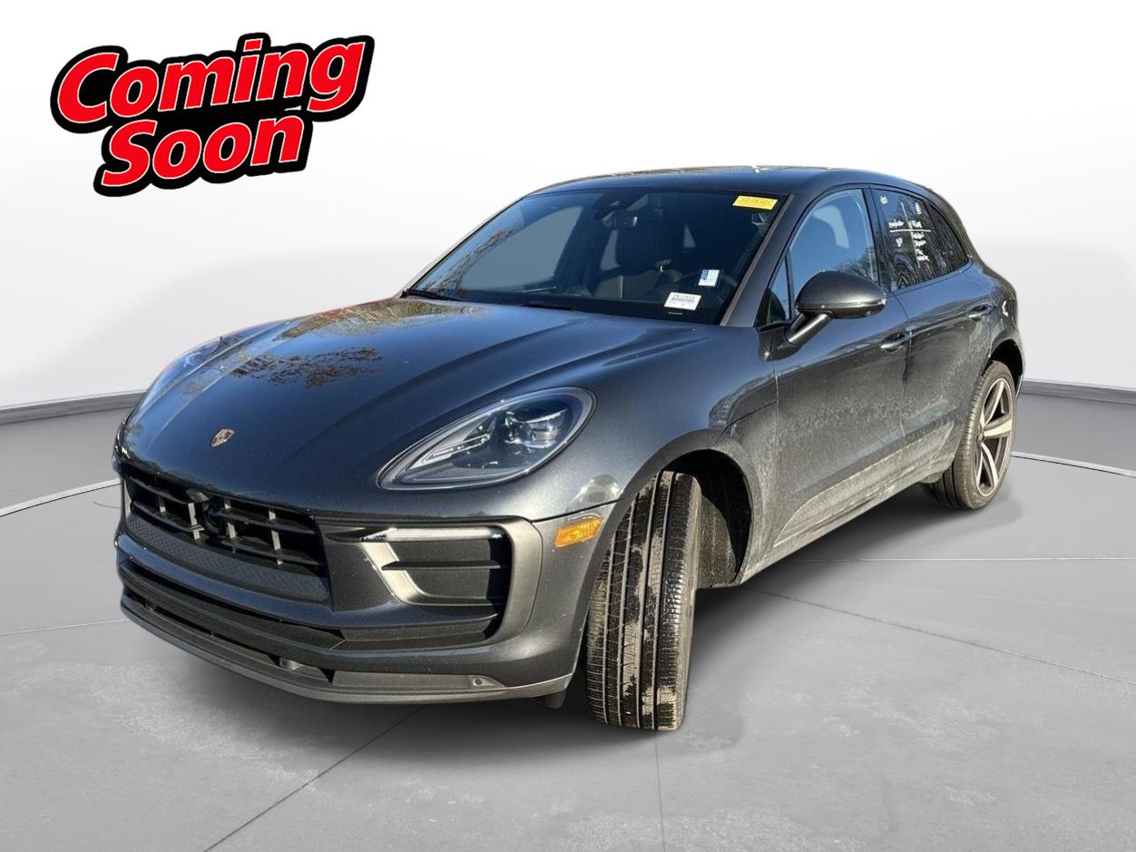 2023 Porsche Macan Base