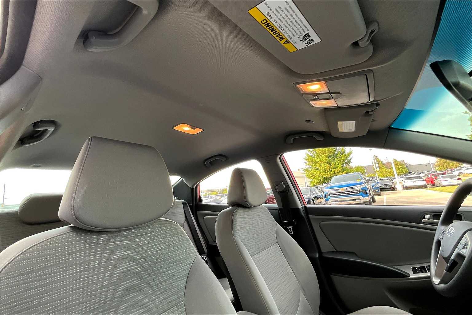 2016 Hyundai Accent SE photo 12