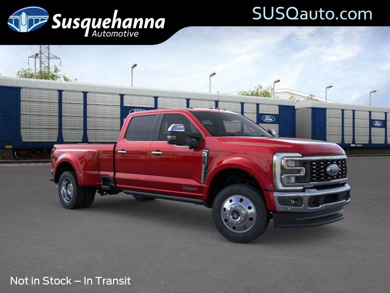 2026 Ford F-450 Super Duty King Ranch's photo