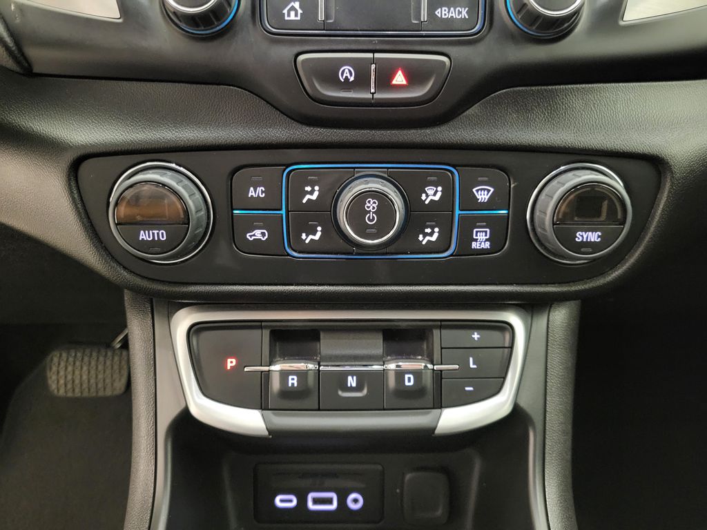 2024 Gmc Terrain SLT photo 26
