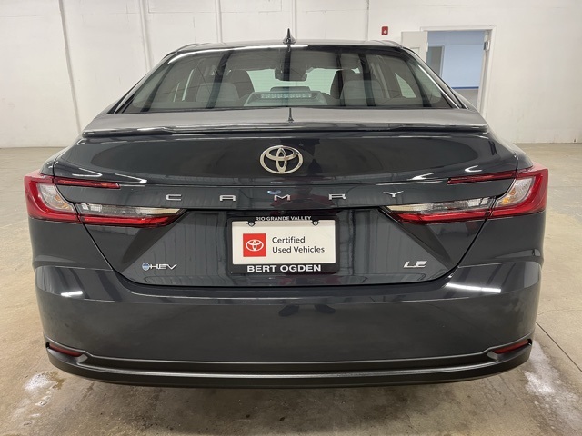 2025 Toyota Camry LE photo 6