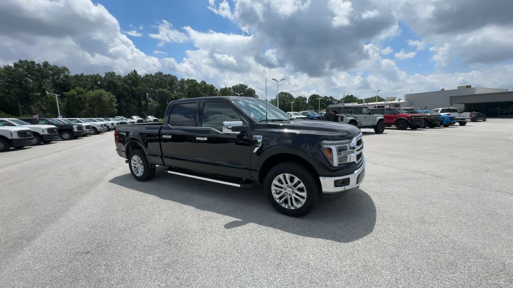 2025 Ford F-150 Lariat photo 2