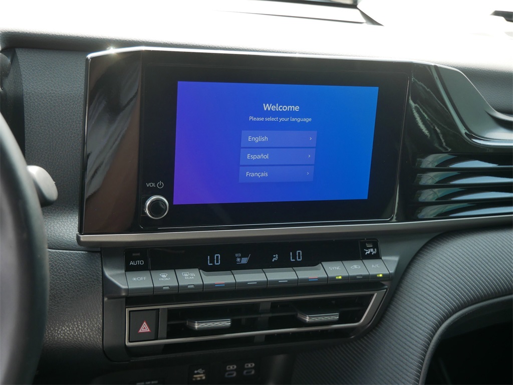 2025 Toyota Camry SE photo 16