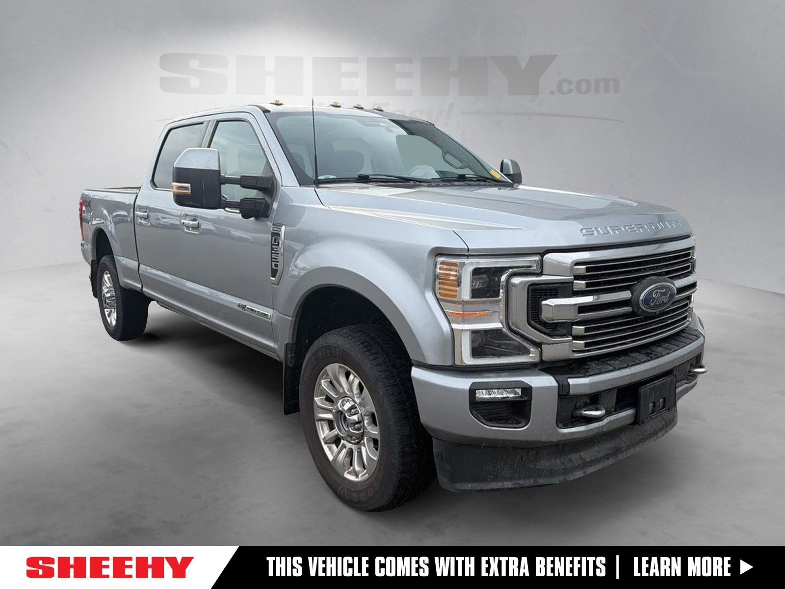 2022 Ford F-350 Super Duty Limited's photo
