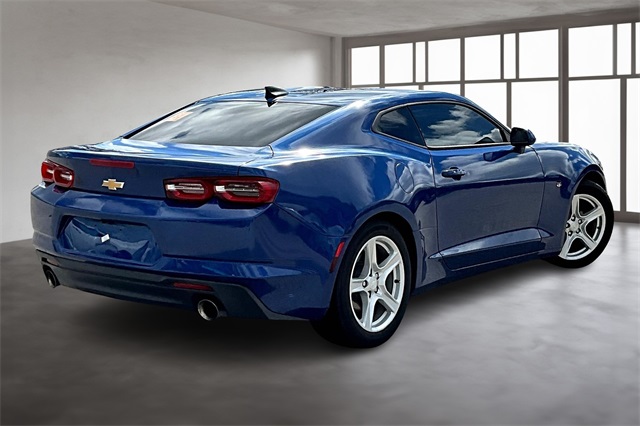 2020 Chevrolet Camaro 1LT photo 3