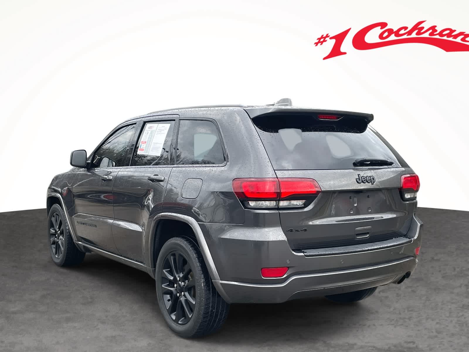 2018 Jeep Grand Cherokee Altitude photo 4