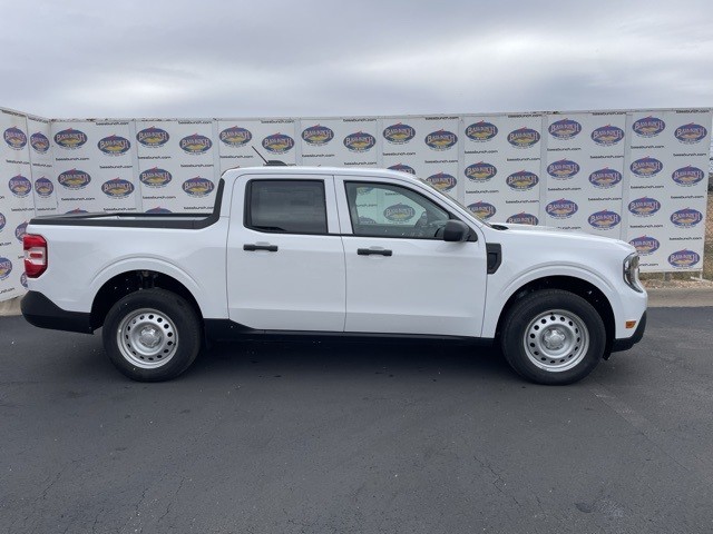2026 Ford Maverick XL's photo