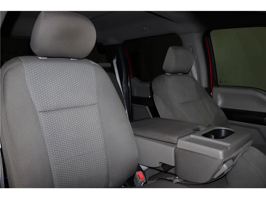 2019 Ford F-150 XLT photo 21