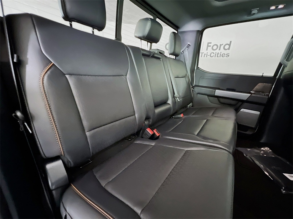 2025 Ford F-350 Lariat photo 16
