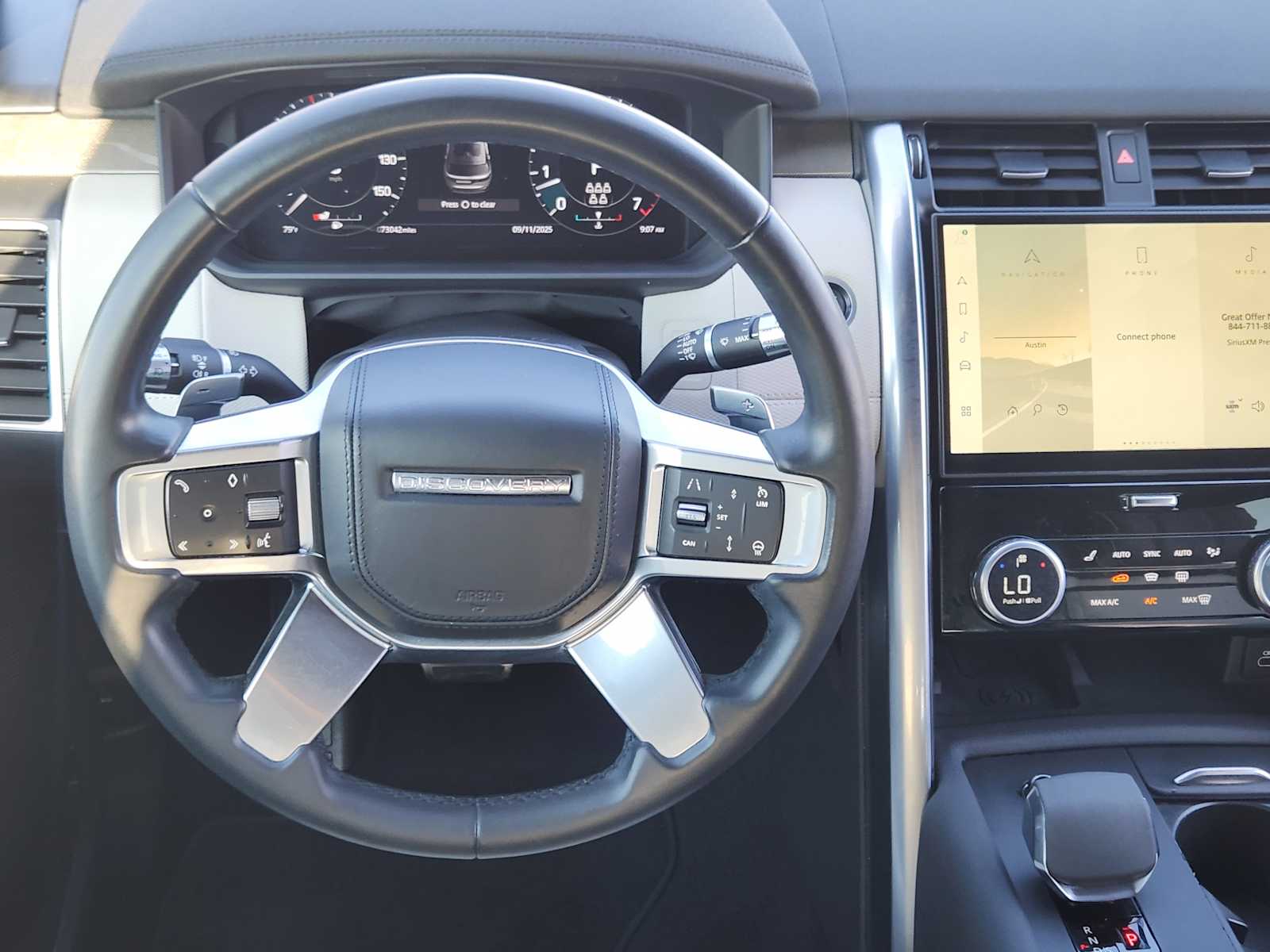 2021 Land Rover Discovery HSE R-Dynamic photo 26