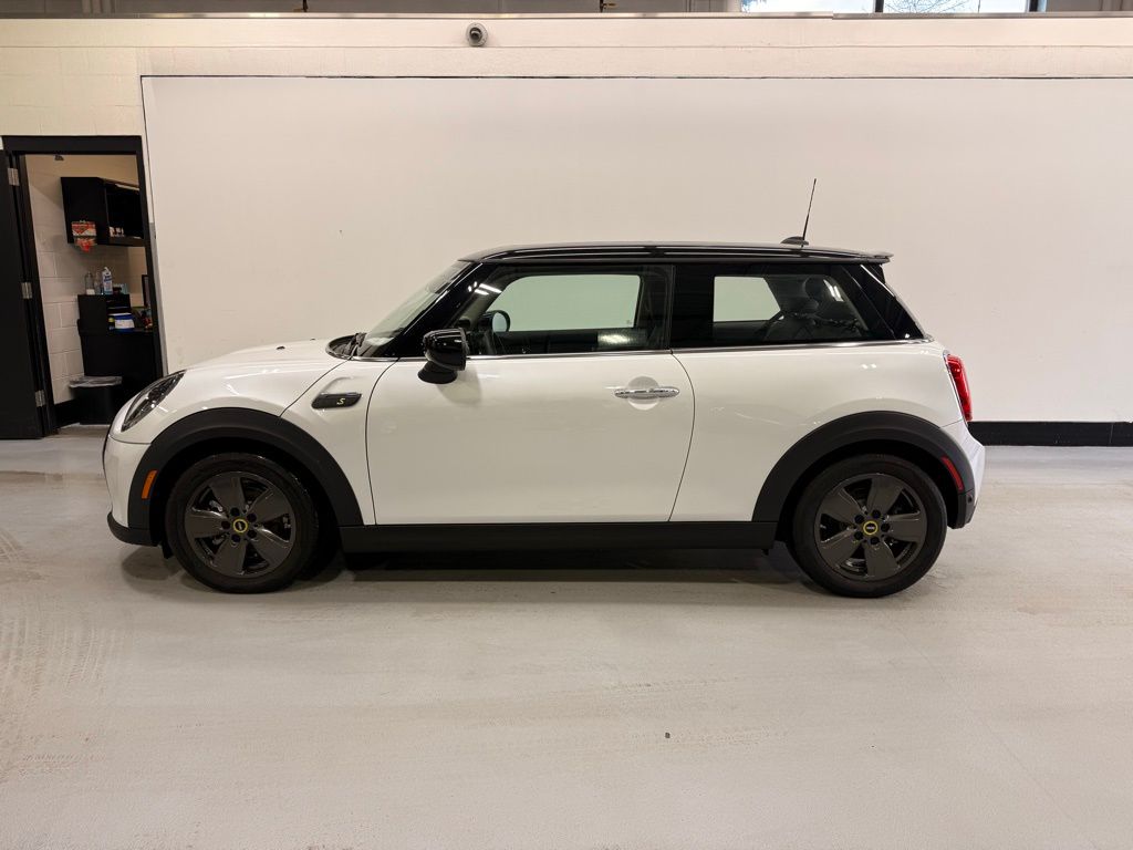 Used 2024 MINI Hardtop 2 Door SE with VIN WMW13DJ02R2V91755 for sale in Golden Valley, Minnesota