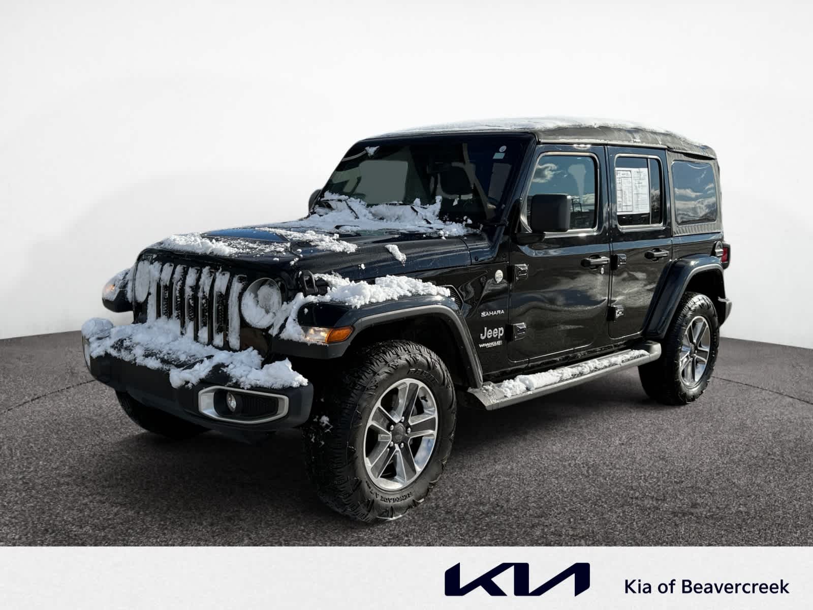 2022 Jeep Wrangler Unlimited Sahara's photo