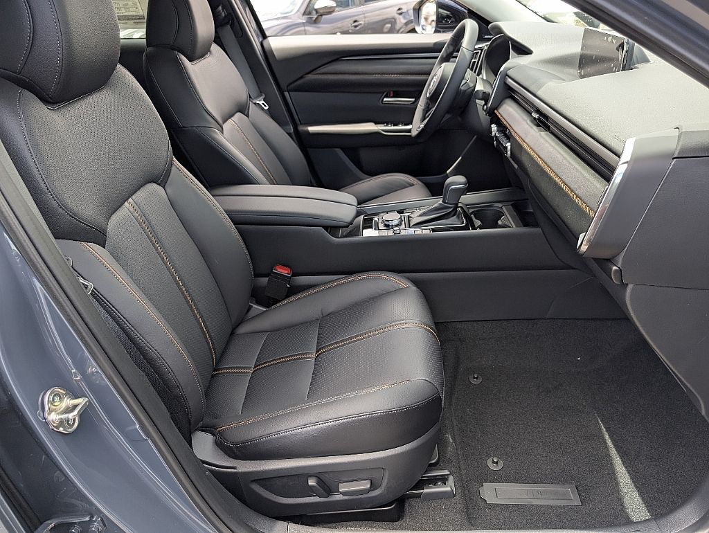2025 Mazda CX-50 Premium Plus photo 13