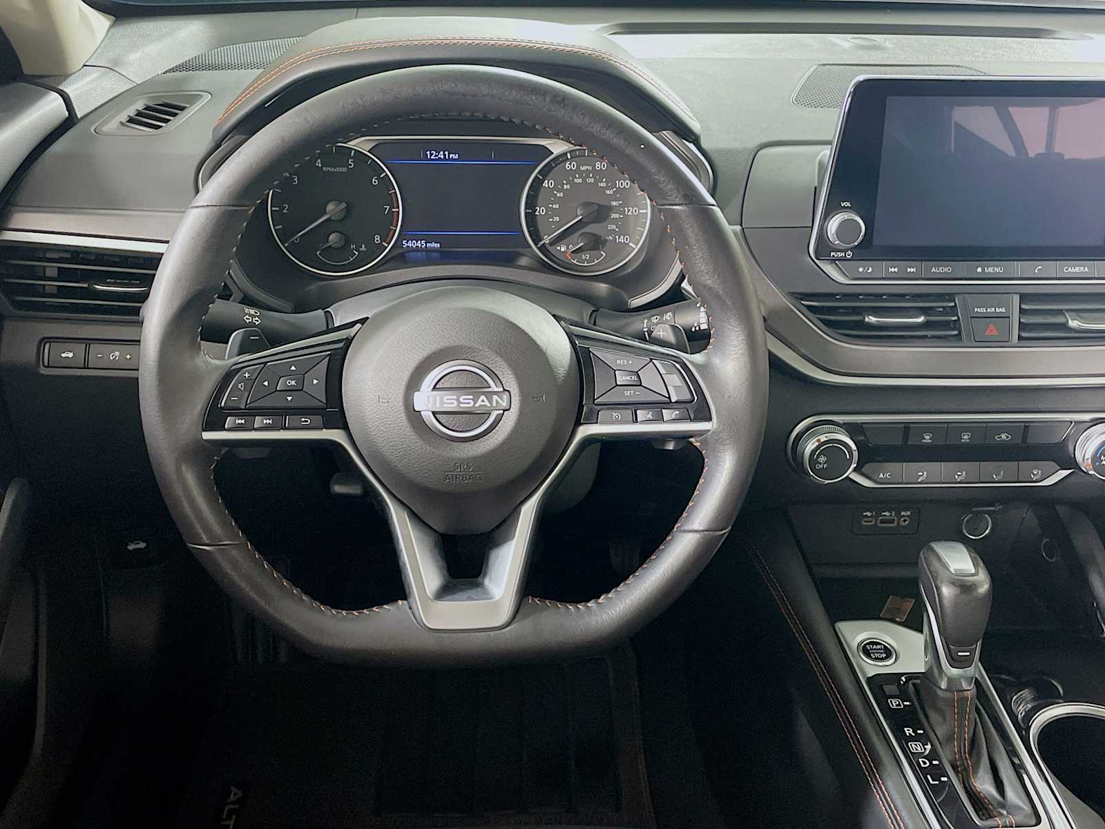 2023 Nissan Altima 2.5 SR photo 9