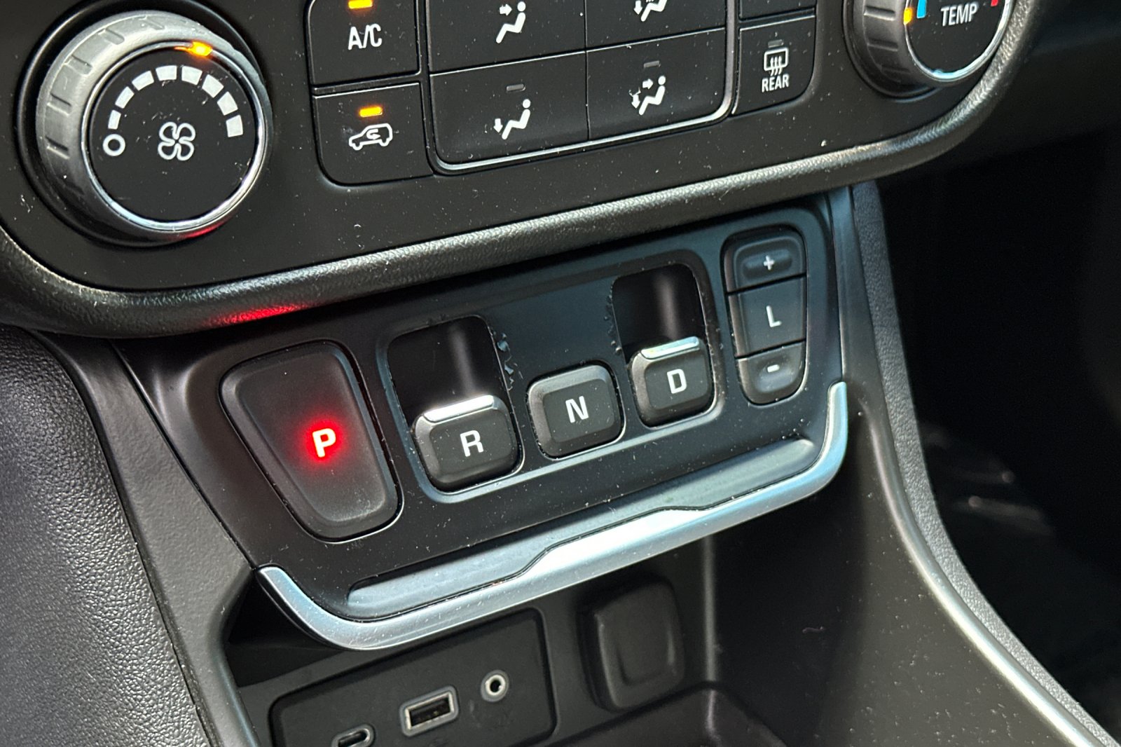 2020 Gmc Terrain SLE photo 23