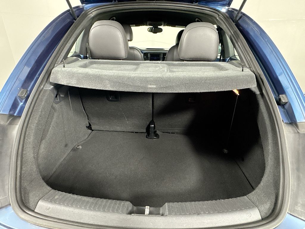2016 Volkswagen Beetle 1.8T SE photo 24