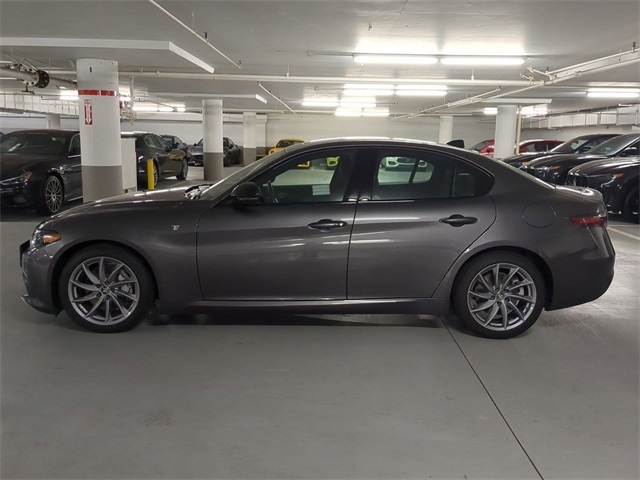 2024 Alfa Romeo Giulia Ti photo 4
