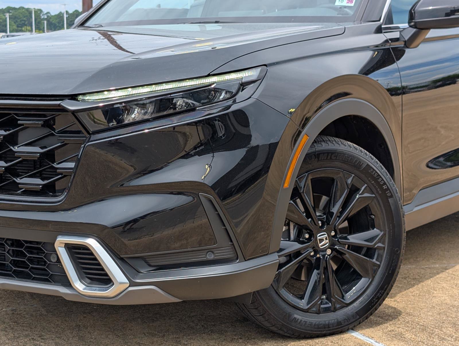 2025 Honda CR-V Hybrid Sport Touring photo 7