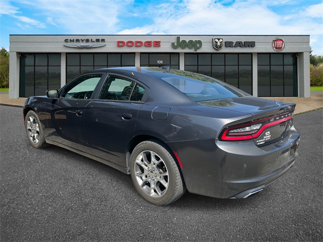 2015 Dodge Charger SXT photo 5