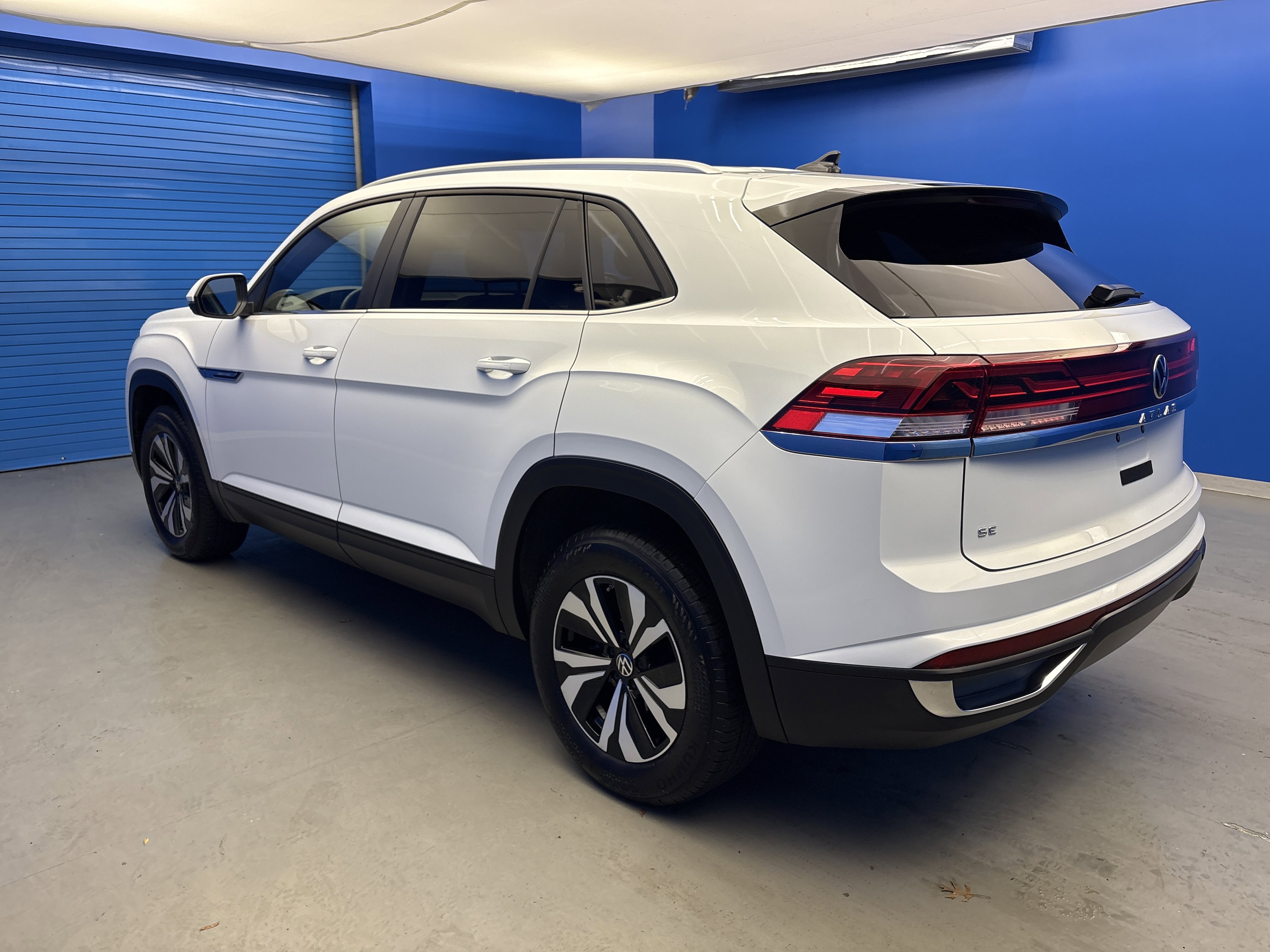 2024 Volkswagen Atlas Cross Sport SE photo 4